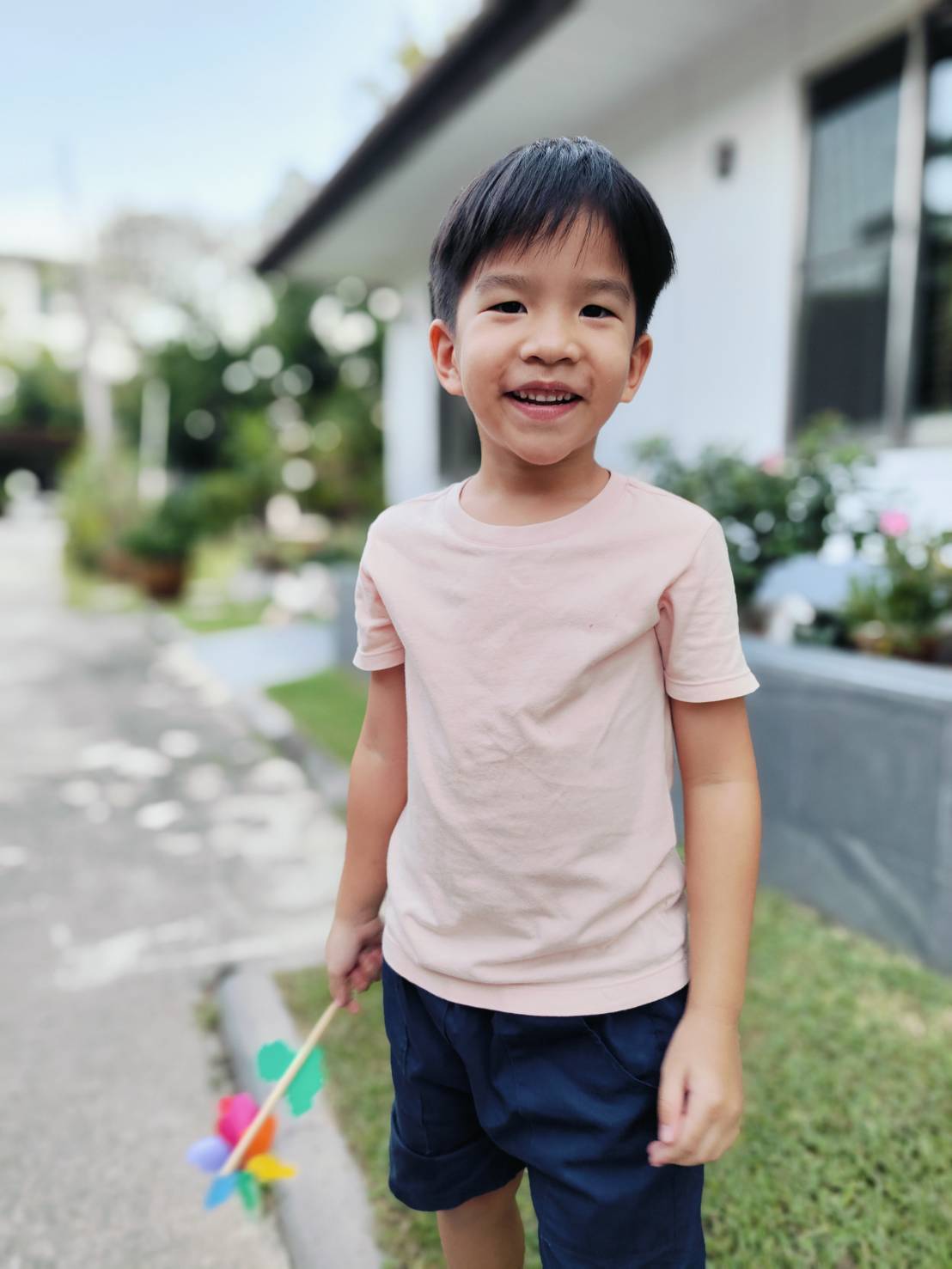 กวี-Ammodel